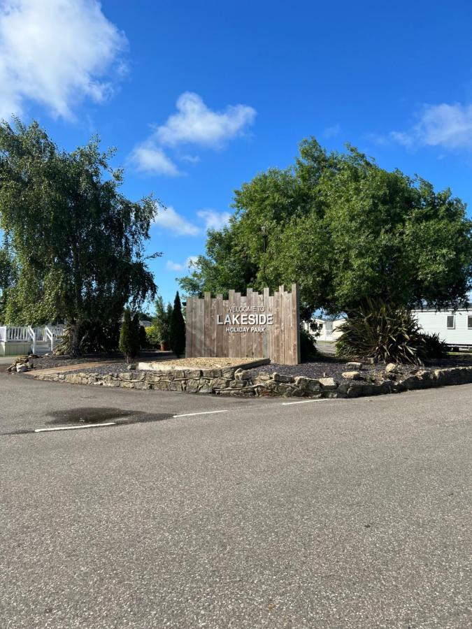 Lodge Caravan On Holiday Park Chichester Luaran gambar